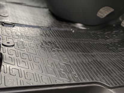 Picture of Town and Country Rubber Floor Mats | Vauxhall Vivaro 2014-2019 | Y0229