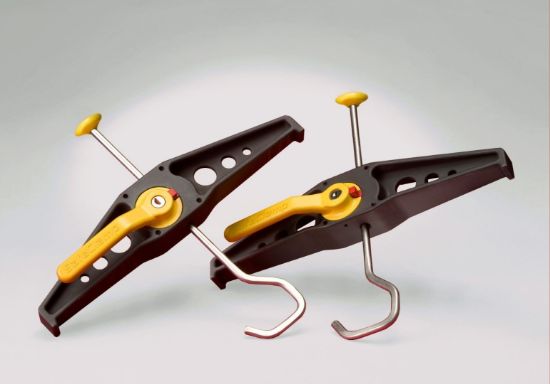Picture of Rhino SafeClamp (1 pair of Ladder Clamps) for Maxus eDeliver 7 2024-Onwards | Twin Rear Doors | RAS21