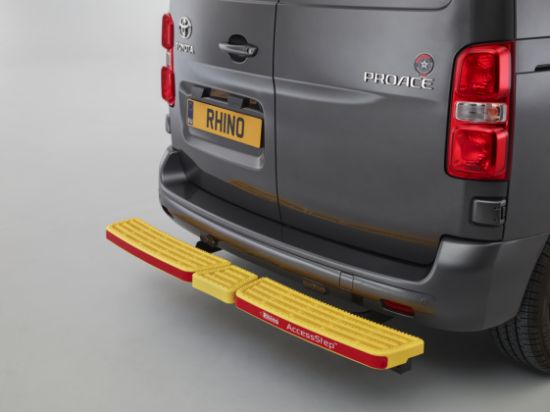 Picture of Rhino AccessStep Triple - yellow - with Connect+ for Nissan Interstar 2025-Onwards | L2 | H2 | Twin Rear Doors | SS344YOE