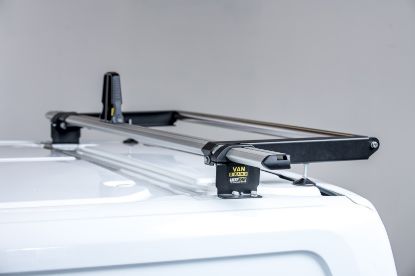 van guard roller on roof bar.jpg