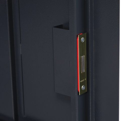 deadlock-bolt-open