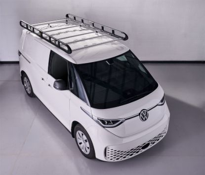 Black ULTI Rack roof rack front three-quarter view